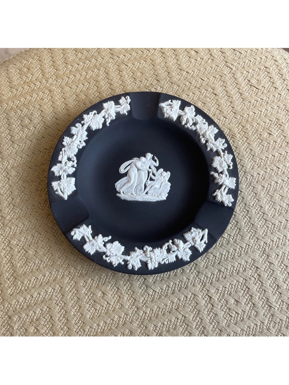 Vintage Wedgwood dark grey/black & White Style ash tray Trinket Dish